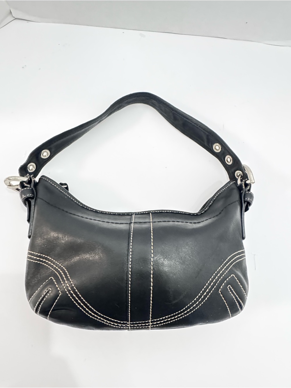 Vintage Y2K Coach Black Leather Soho Hobo Handbag Shoulder Bag 8A01 Damaged